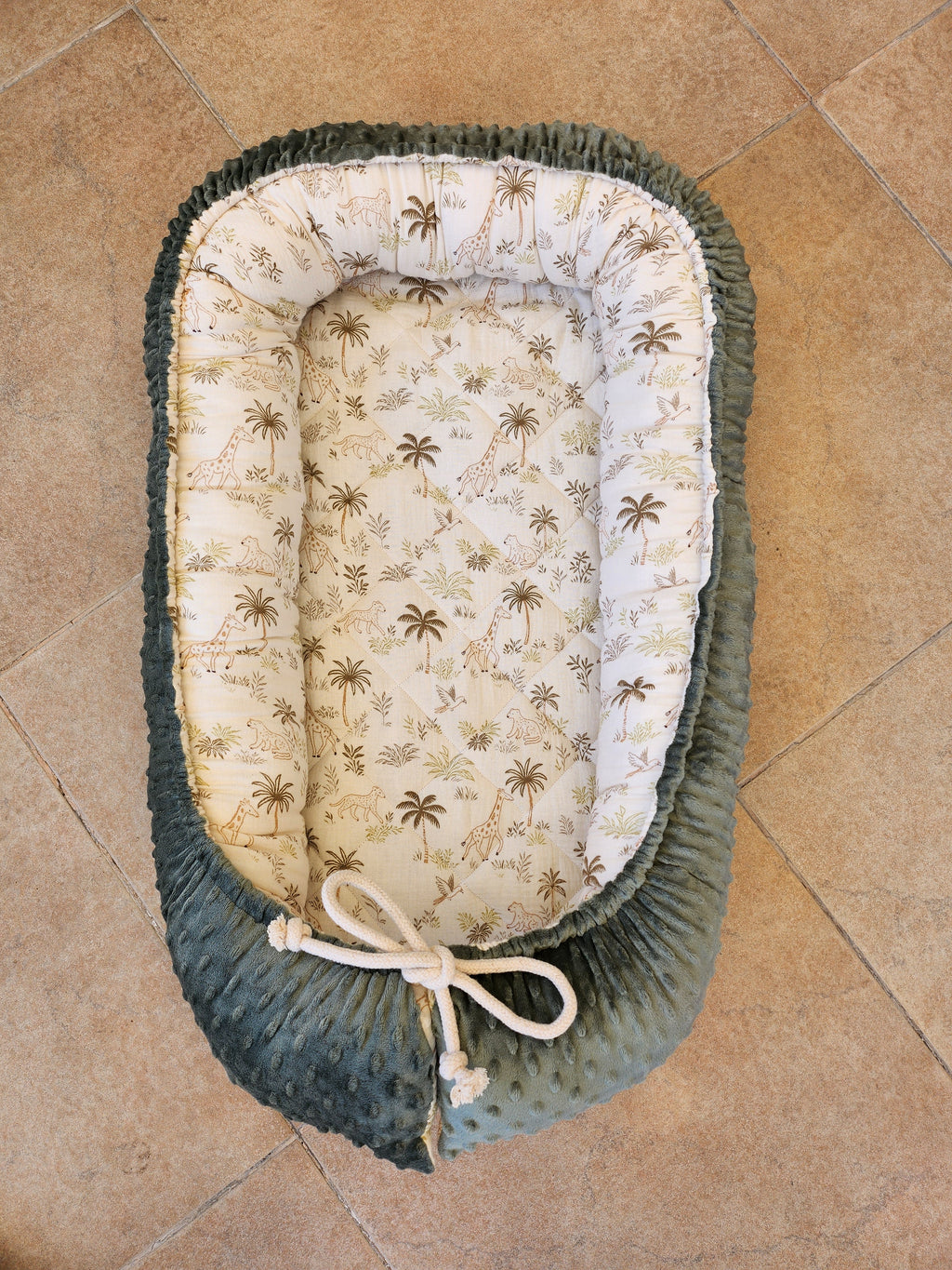 Cocon bébé avec matelas détachable