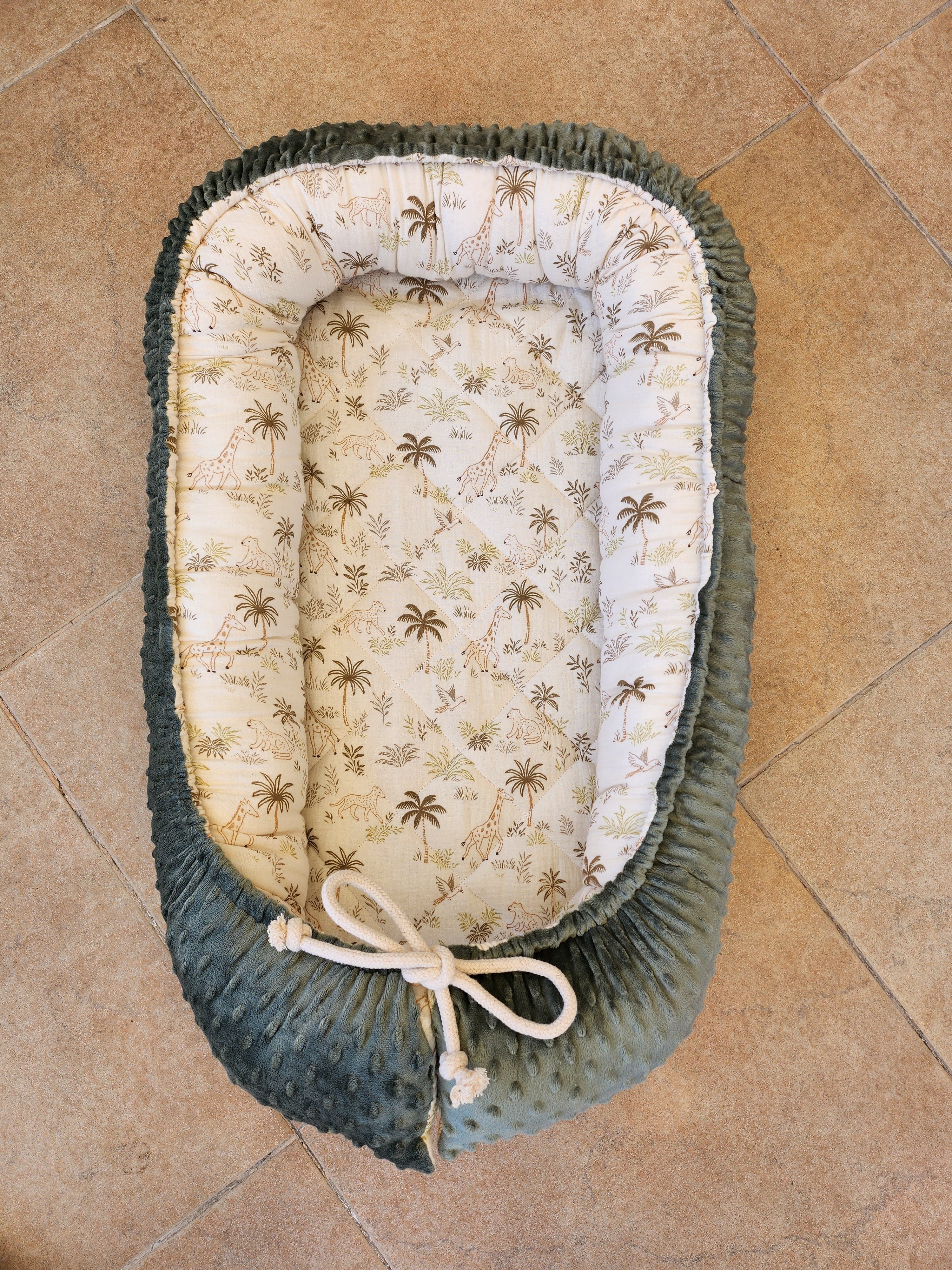 Cocon bébé avec matelas détachable